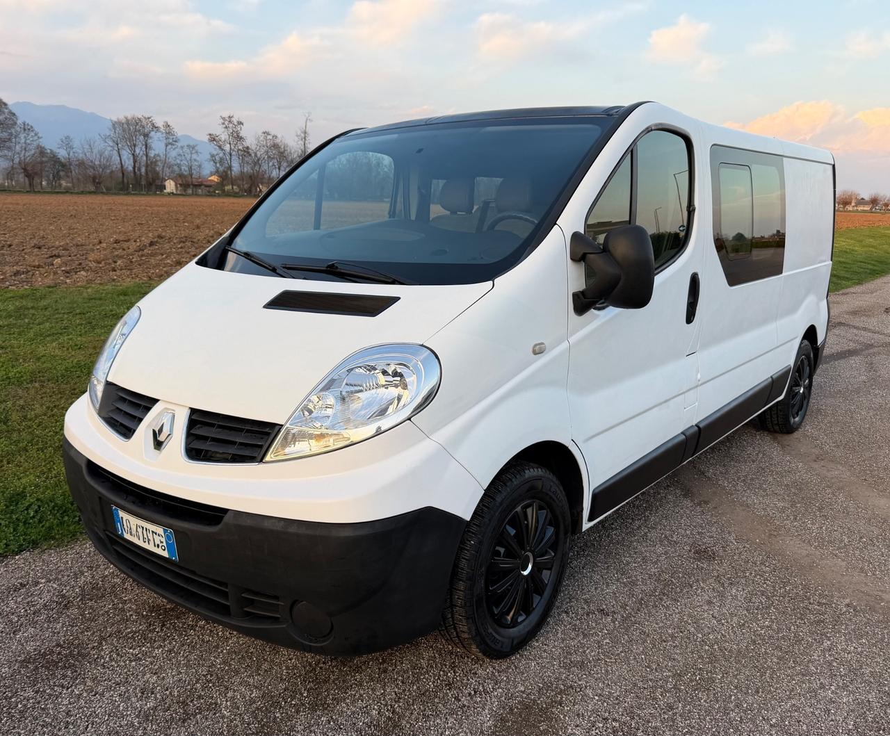 RENAULT TRAFIC 2.0 CTDI 115 cv COMBINATO 6 POSTI