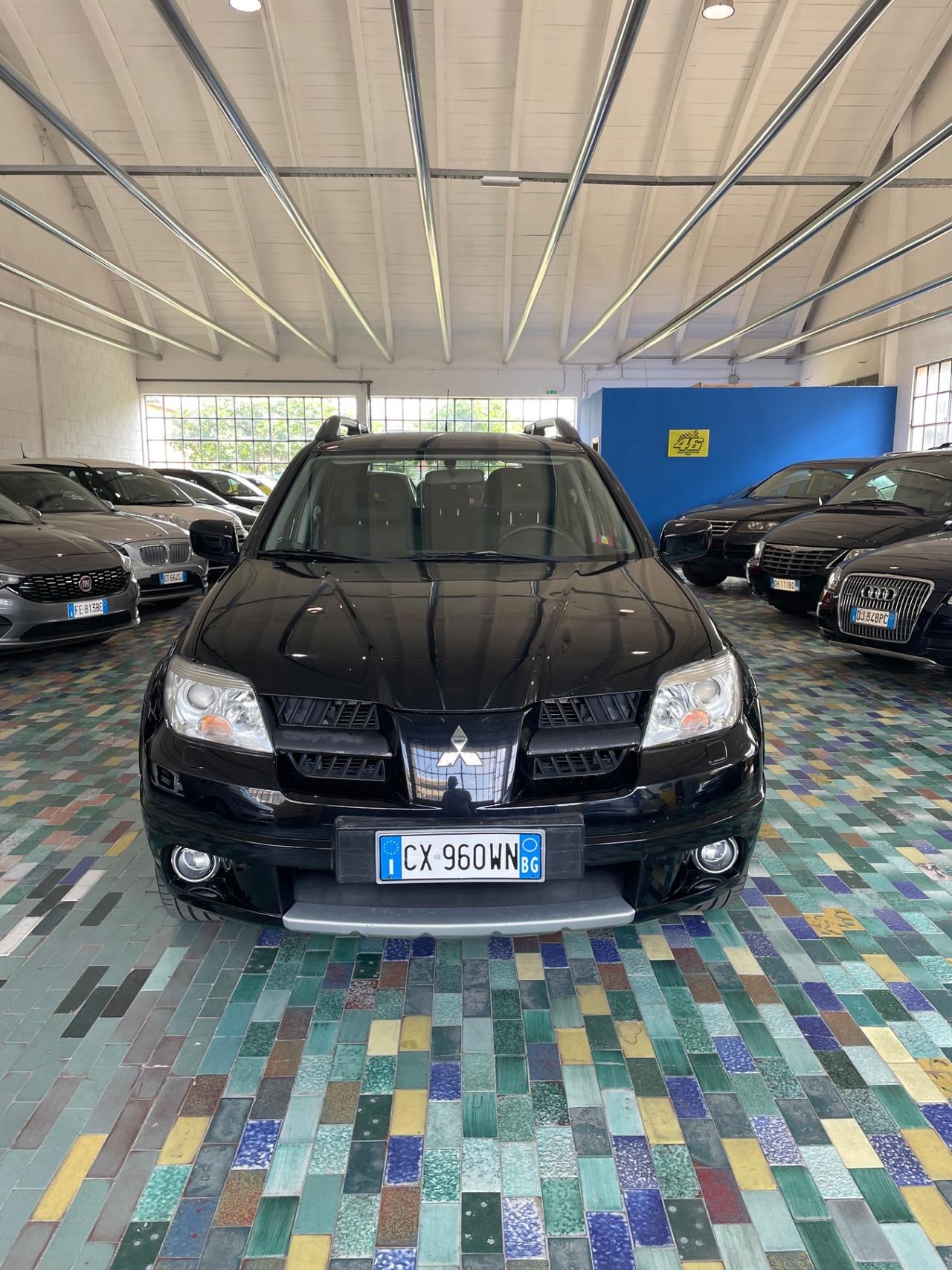 Mitsubishi Outlander 2.0i 16V 4WD