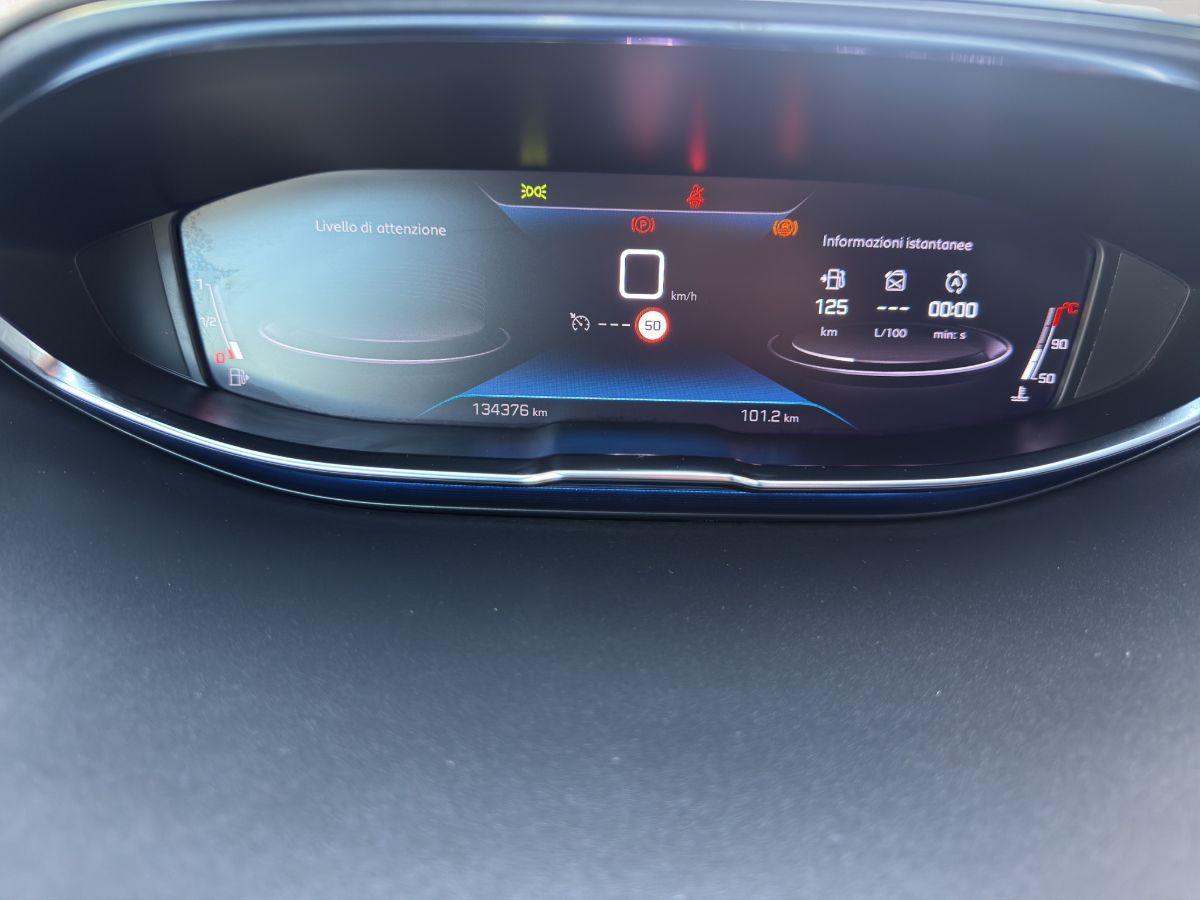 PEUGEOT - 3008 - 1.5 BlueHDi 130 CV S&S Allure TELECAMERA