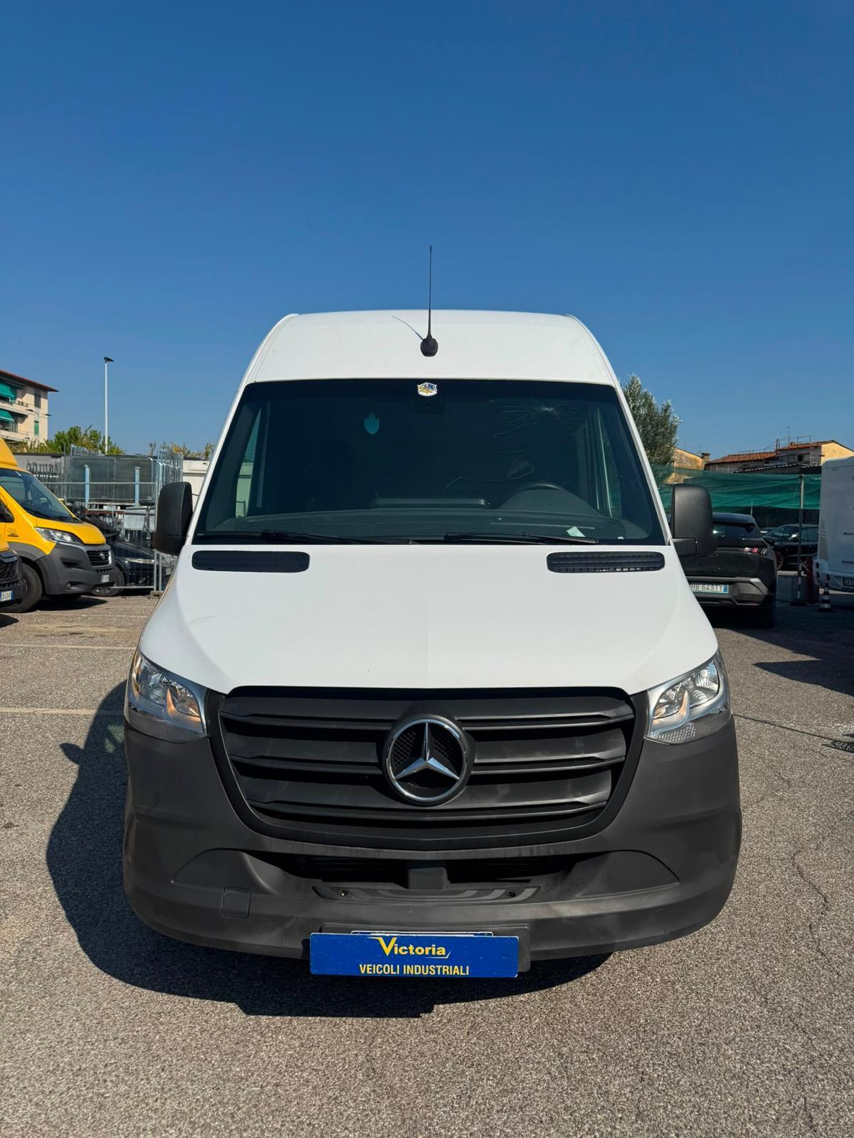 0703 FURGONE MERCEDES SPRINTER 2021