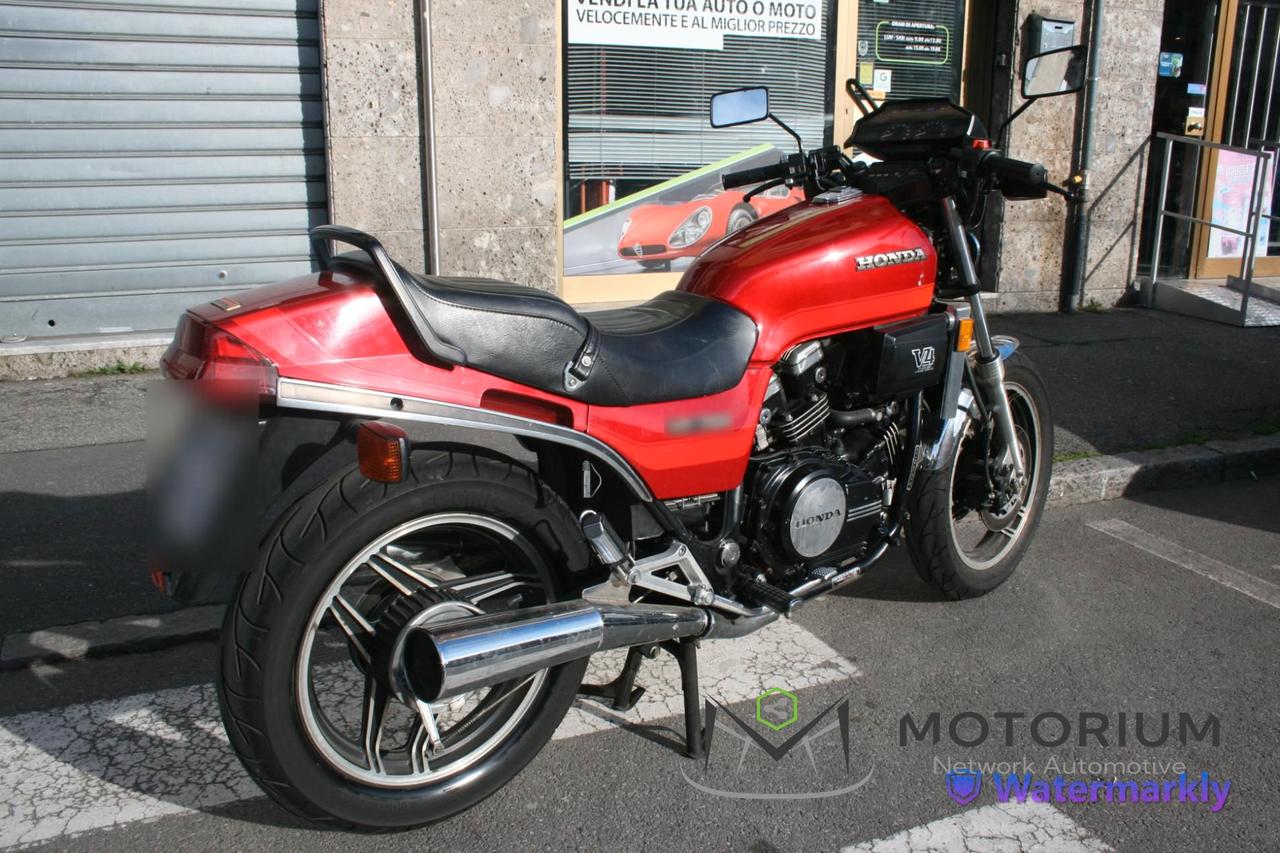 HONDA VF 750 SABRE