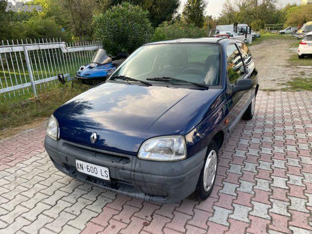 RENAULT Clio 1.1i cat 3 porte UP