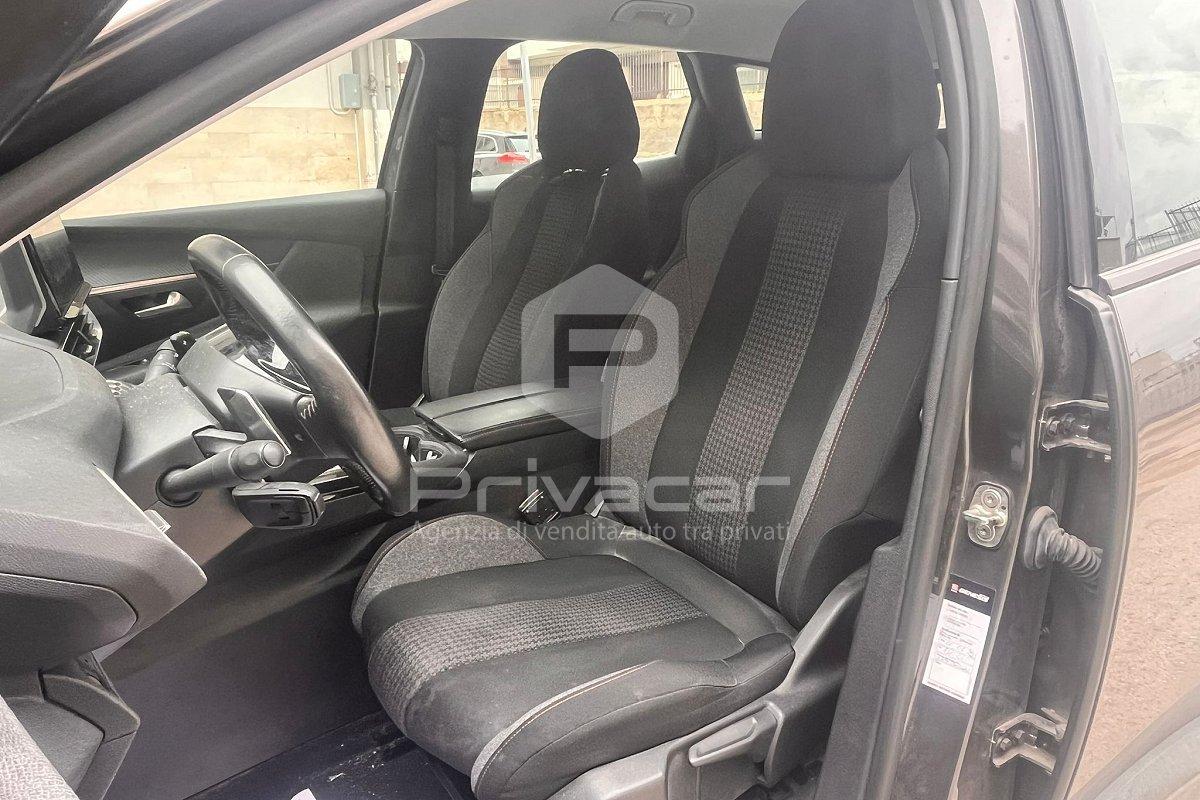 PEUGEOT 3008 BlueHDi 130 S&S EAT8 Active Business