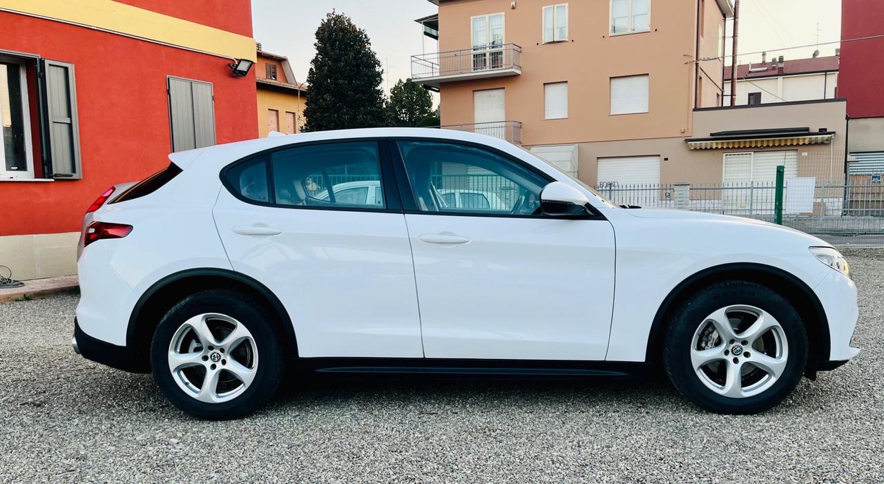 Alfa Romeo Stelvio PERFETTA!