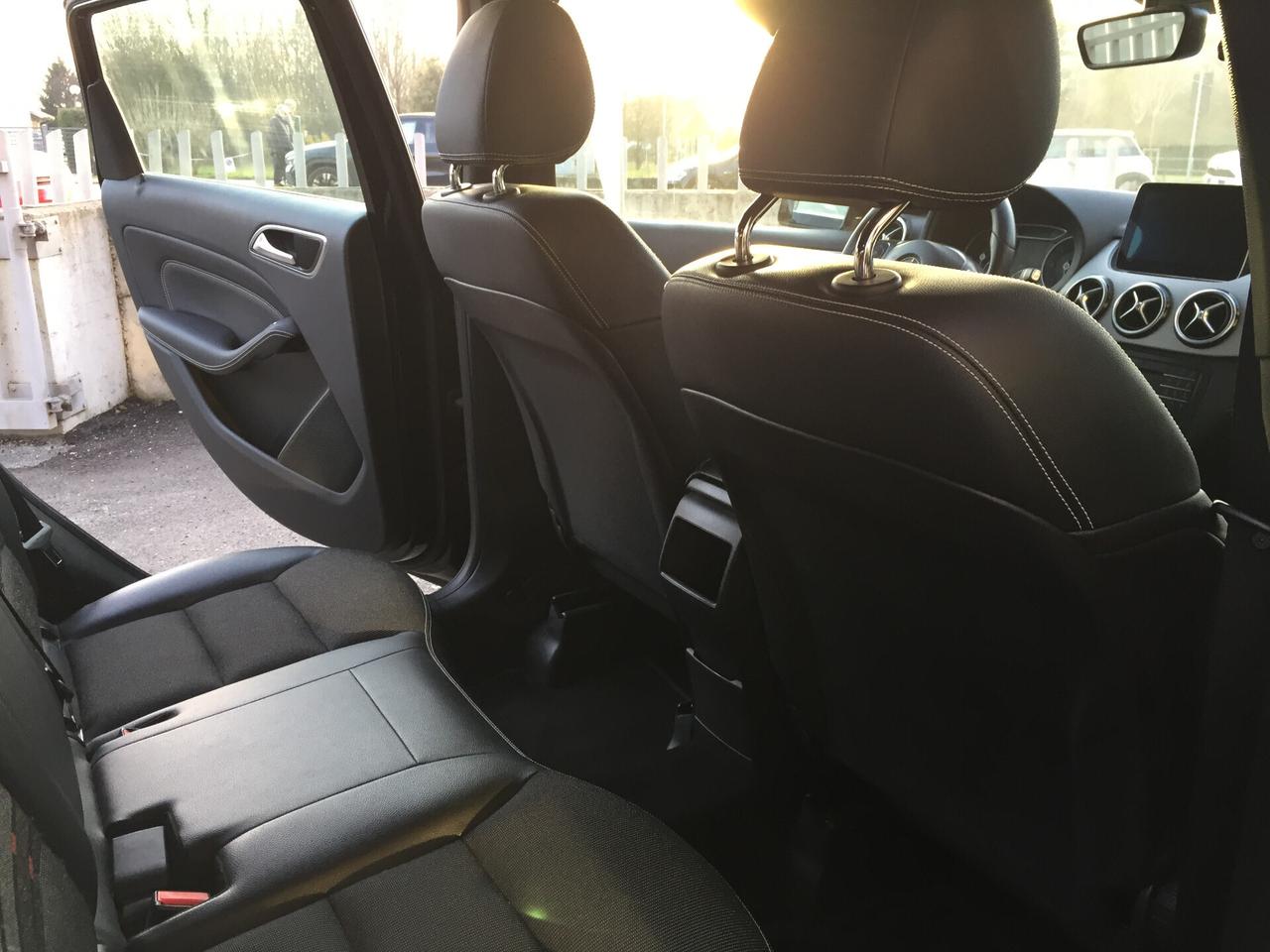 Mercedes-benz B 180 d Automatic Sport