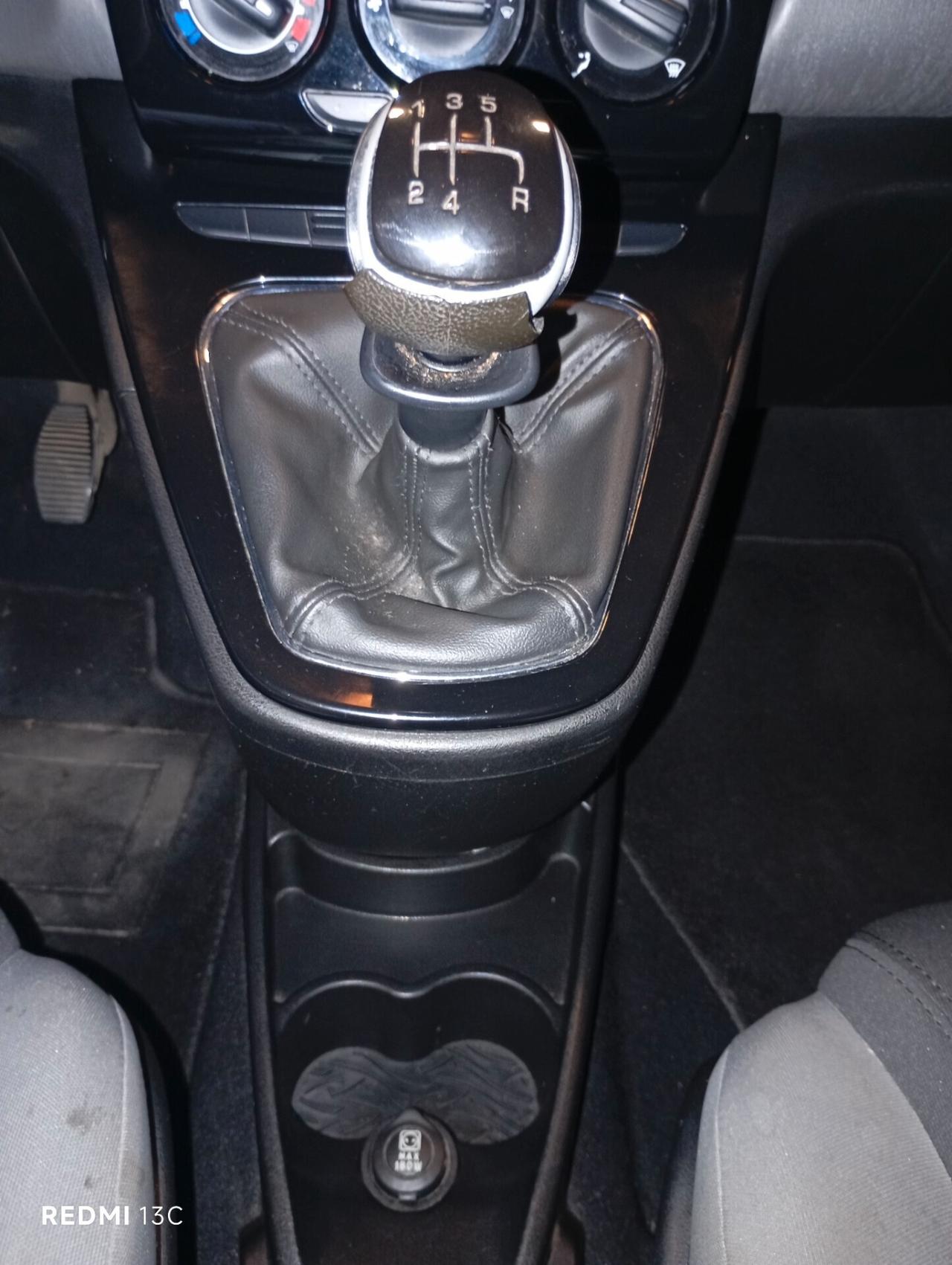 Lancia Ypsilon del 2013 BENZINA/ GPL FINO 2033