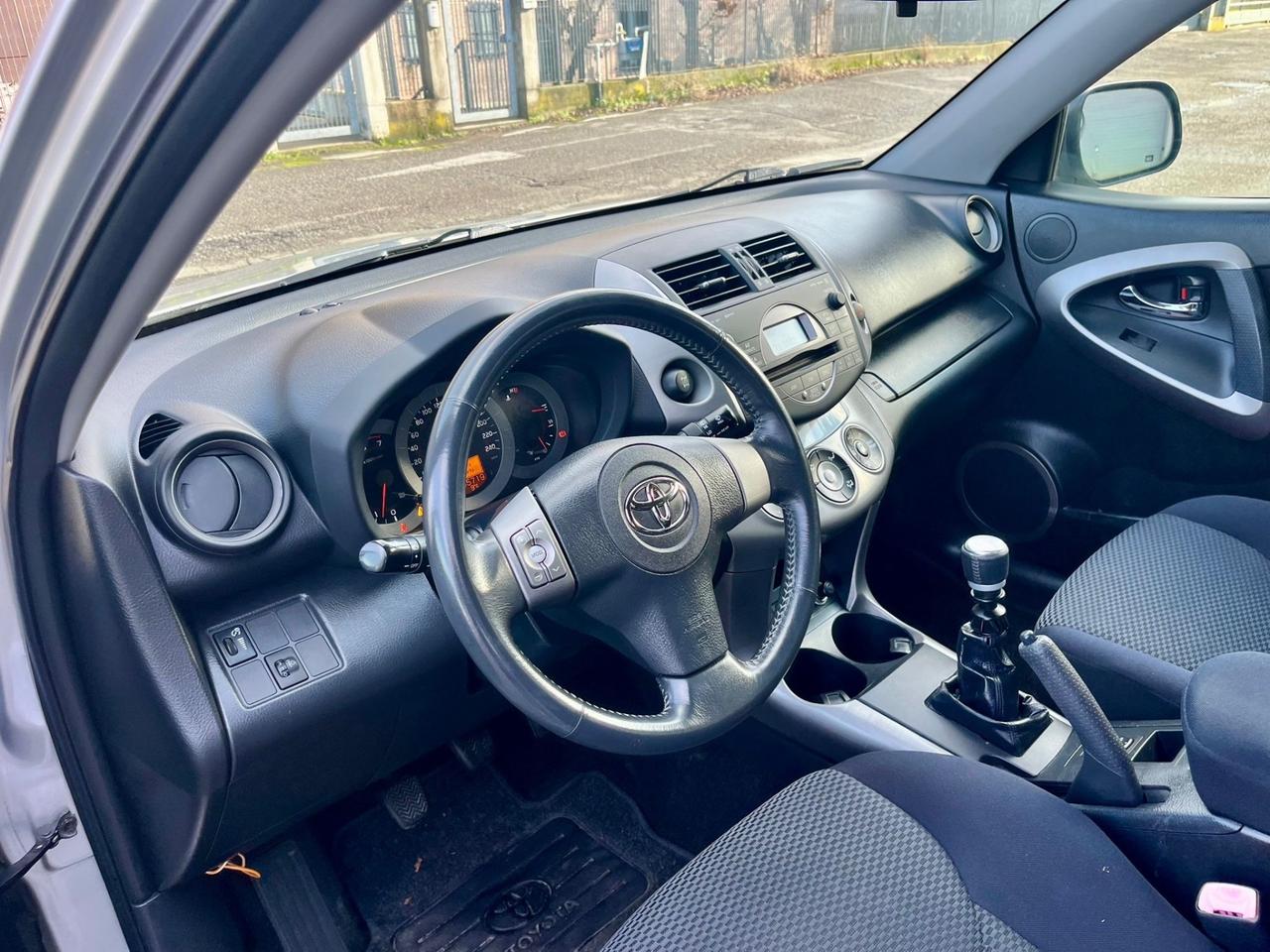 Toyota RAV4 2.2D-4D 155.000km 2007 4x4 perfetta