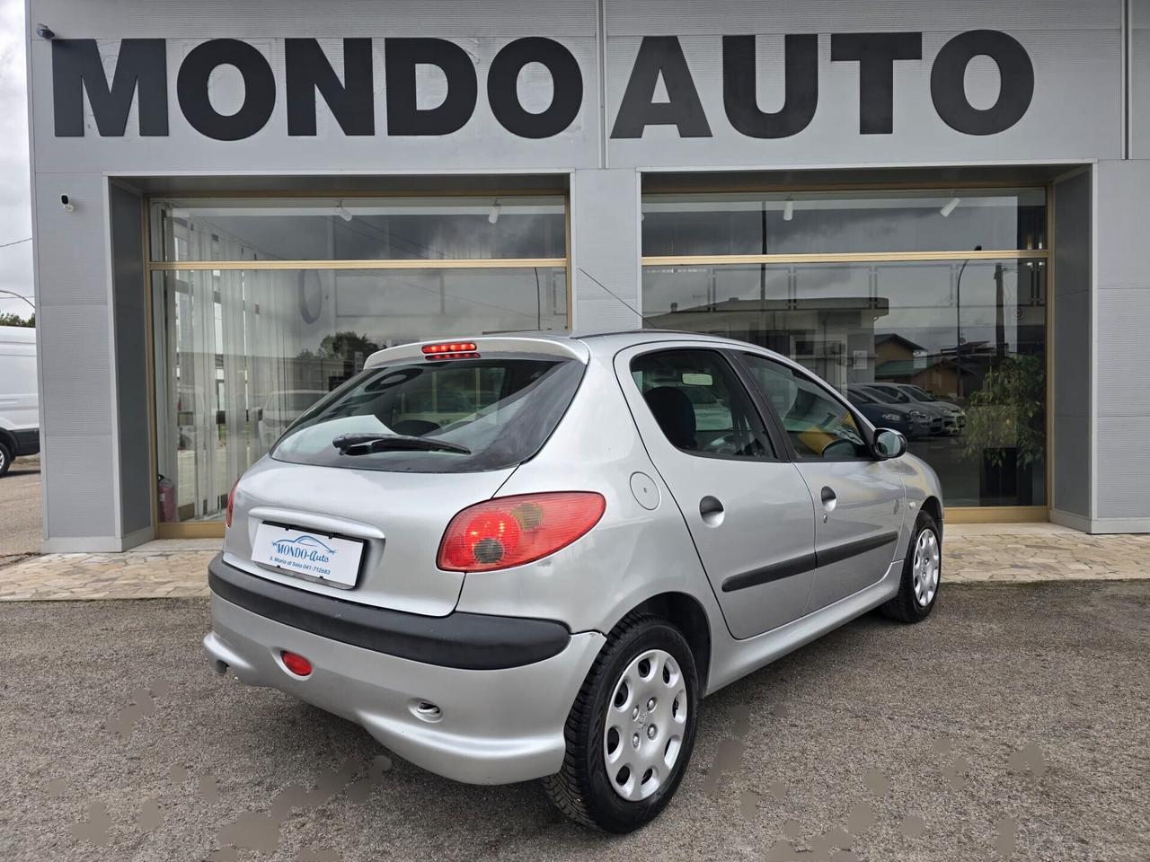 Peugeot 206 1.1 5p. S 60cv 2005 NEOPATENTATI