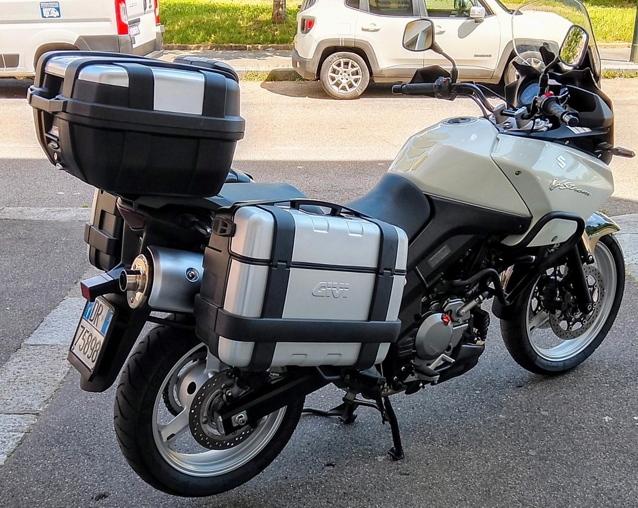 Suzuki V Strom DL 650 Turismo
