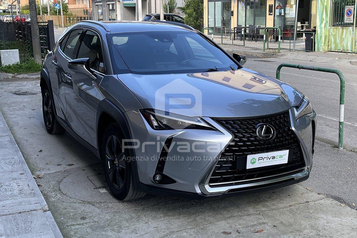 LEXUS UX Hybrid Urban