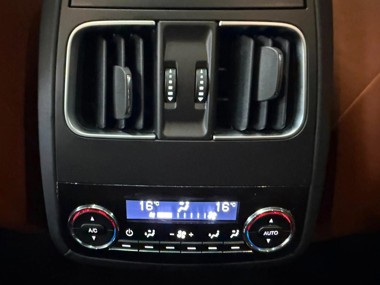 Maserati Levante V6 Diesel 275 CV AWD Gransport