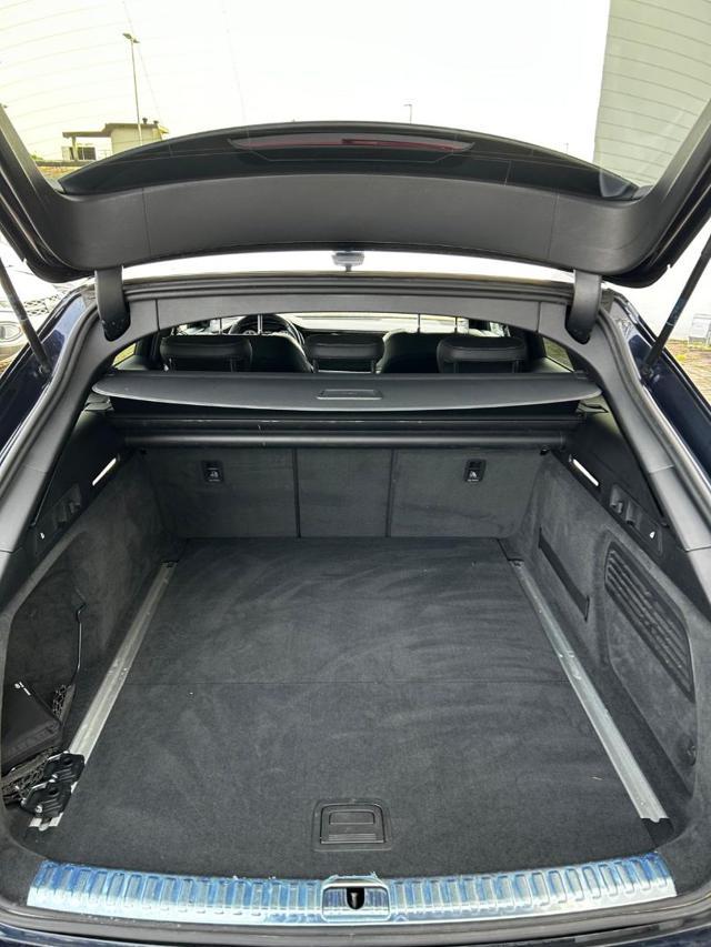 AUDI A6 Avant 40 2.0 TDI quattro ultra S tronic S-Line