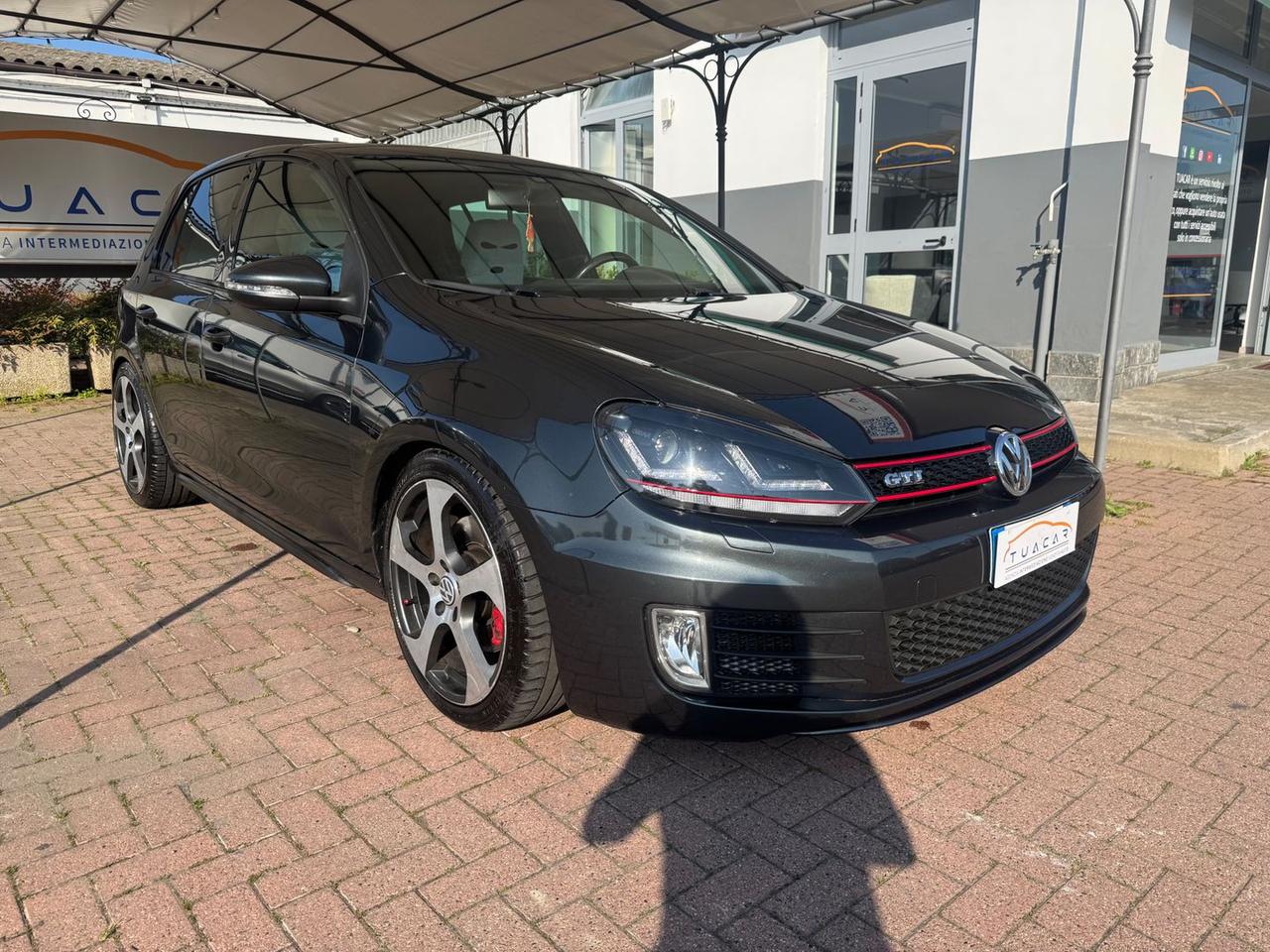Volkswagen Golf GTI 2.0 GTI #10530