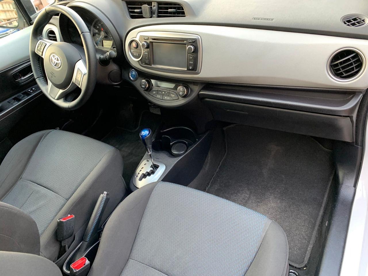 Toyota Yaris 1.5 Hybrid 5 porte Lounge