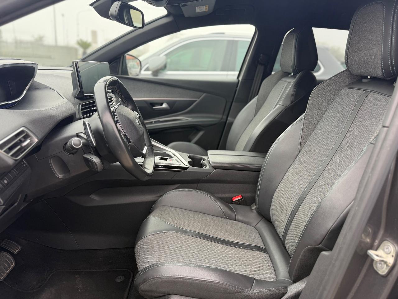 Peugeot 3008 BlueHDi 130 S&S EAT8 Allure Pack 2023