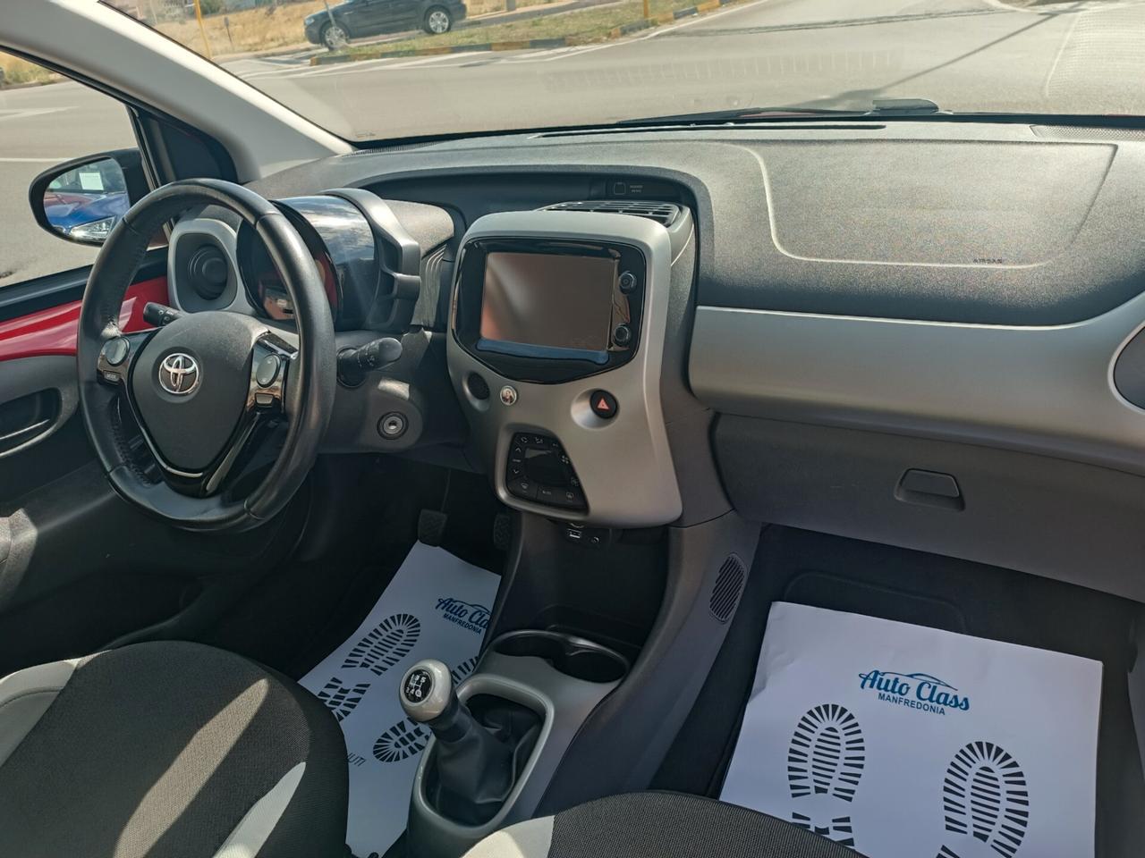 Toyota Aygo 1.0 VVT-i 69 CV 5 porte x-cool