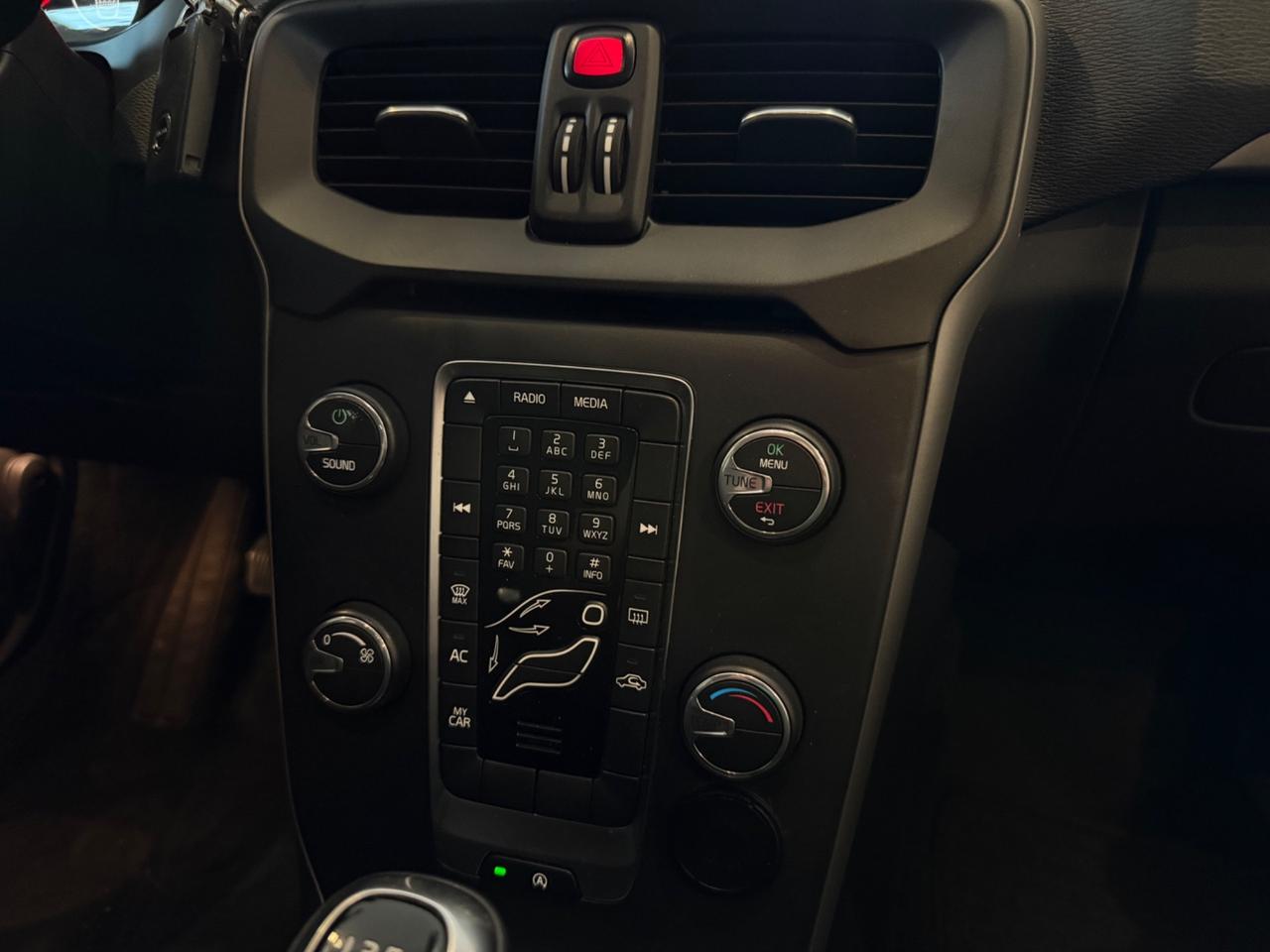 Volvo V40 D3 95.000 KM ANNO 2018