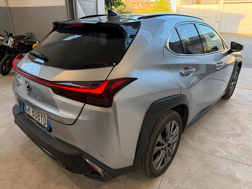 Lexus UX Hybrid 4WD Design