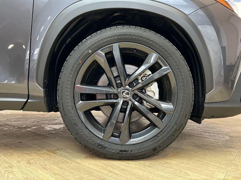 Lexus NX Plug-in 4WD Premium +