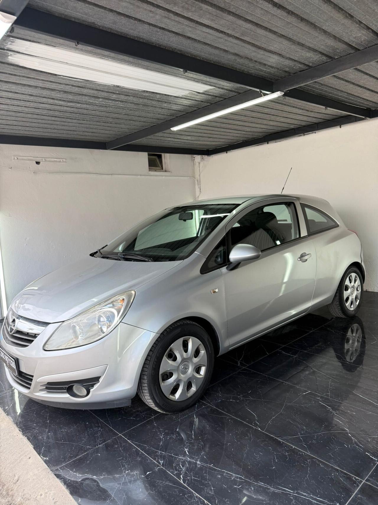 Opel Corsa 1.2 80CV 3 porte GPL-TECH Club