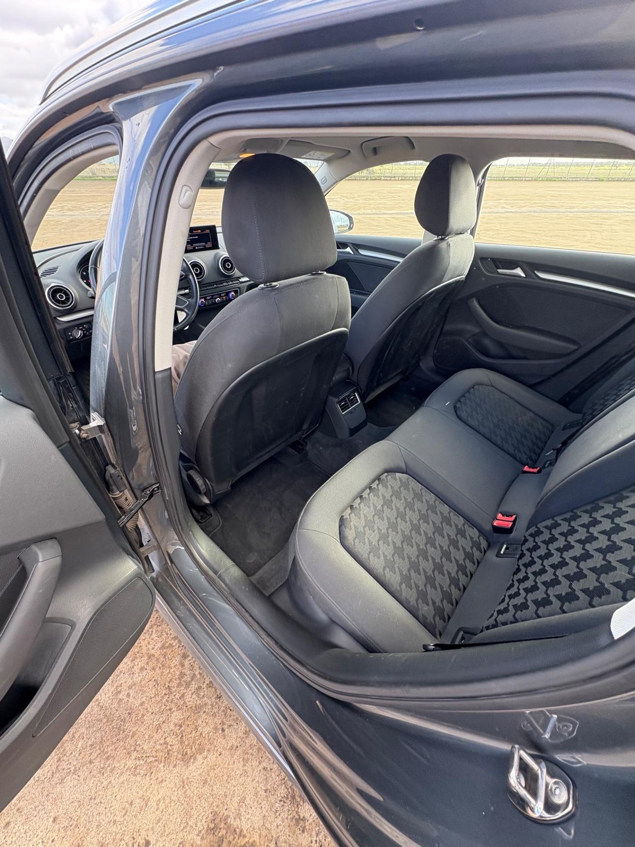 Audi A3 SPB 1.6 TDI clean diesel quattro Ambiente