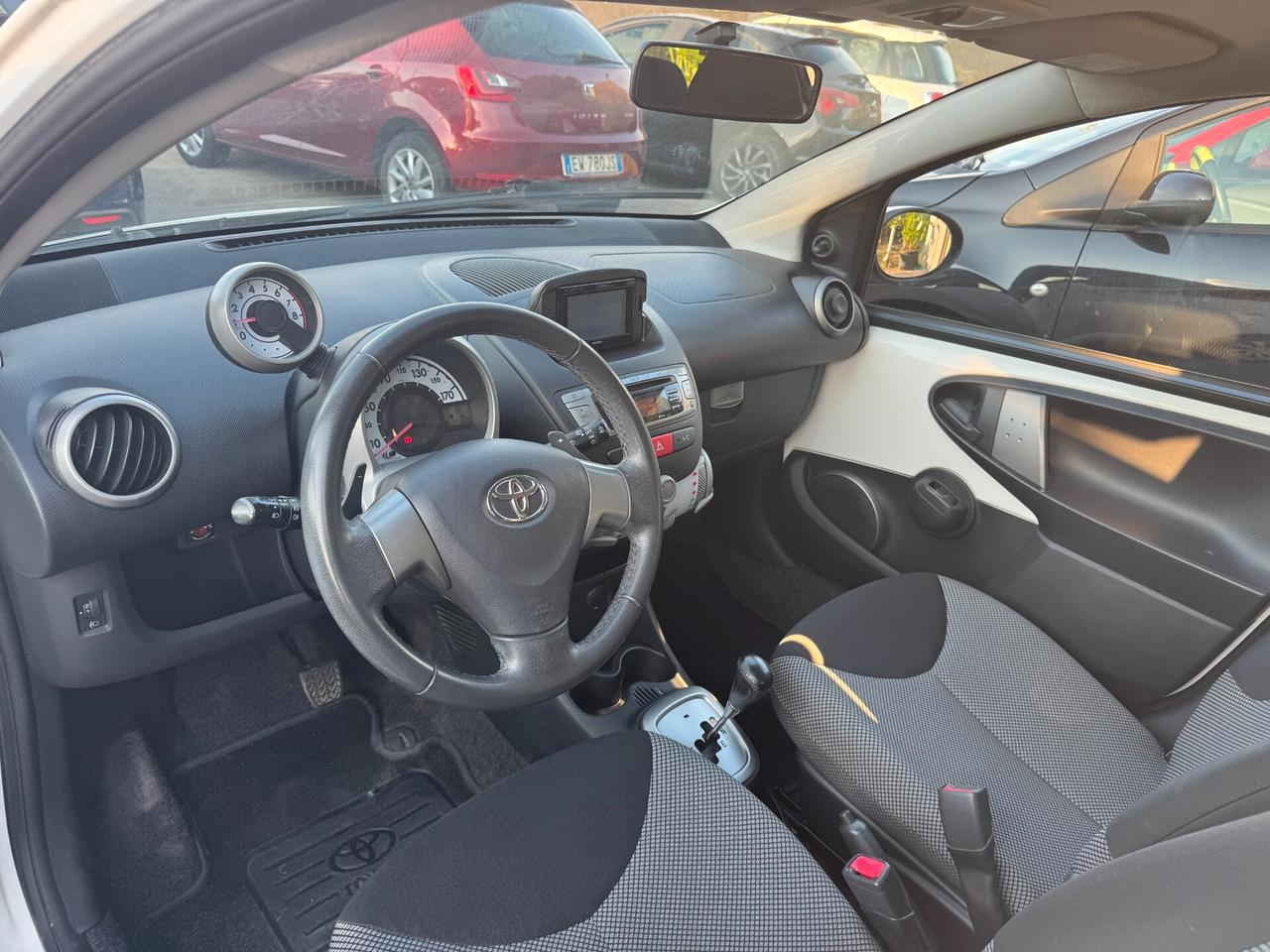Toyota Aygo 1.0 12V VVT-i 5 porte Lounge Connect