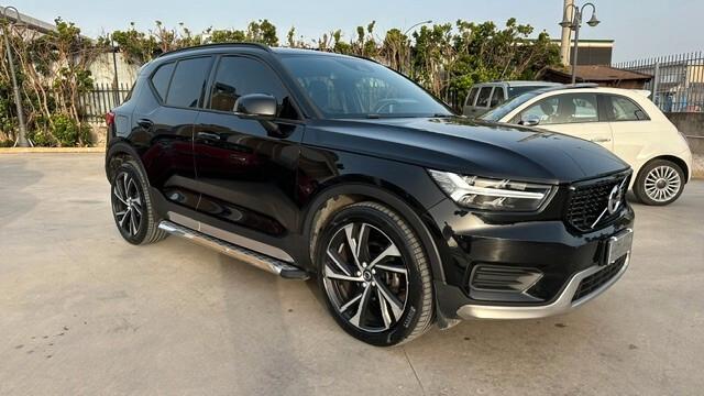 Volvo XC40 D3 R-design