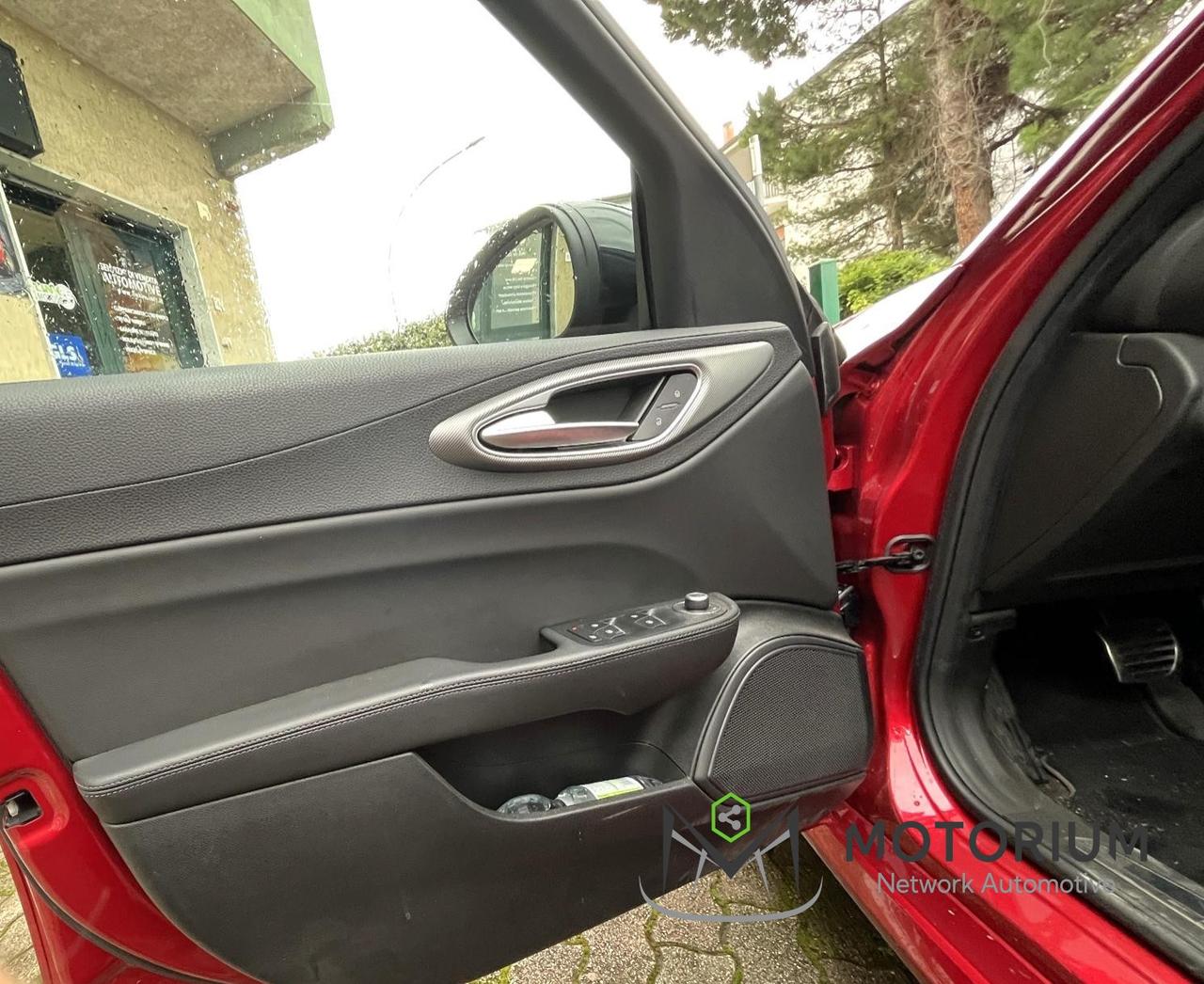 Alfa Romeo Giulia 2.2 Turbodiesel 210 CV AT8 AWD Q4 Veloce