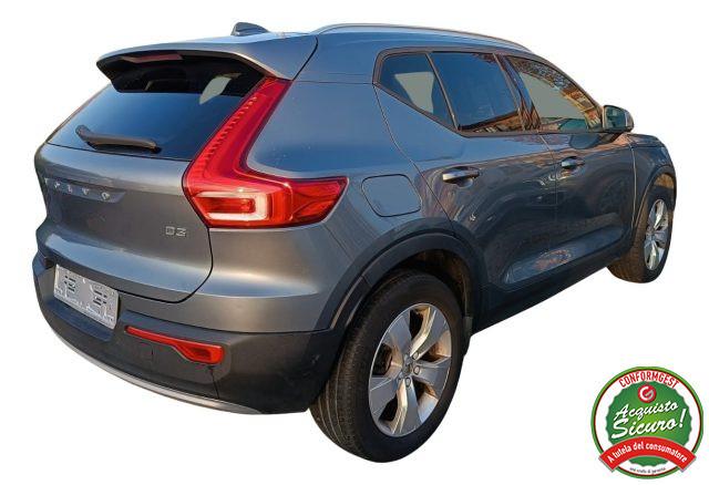 VOLVO XC40 D3 Momentum Navi Pelle Led Tetto Panoramico