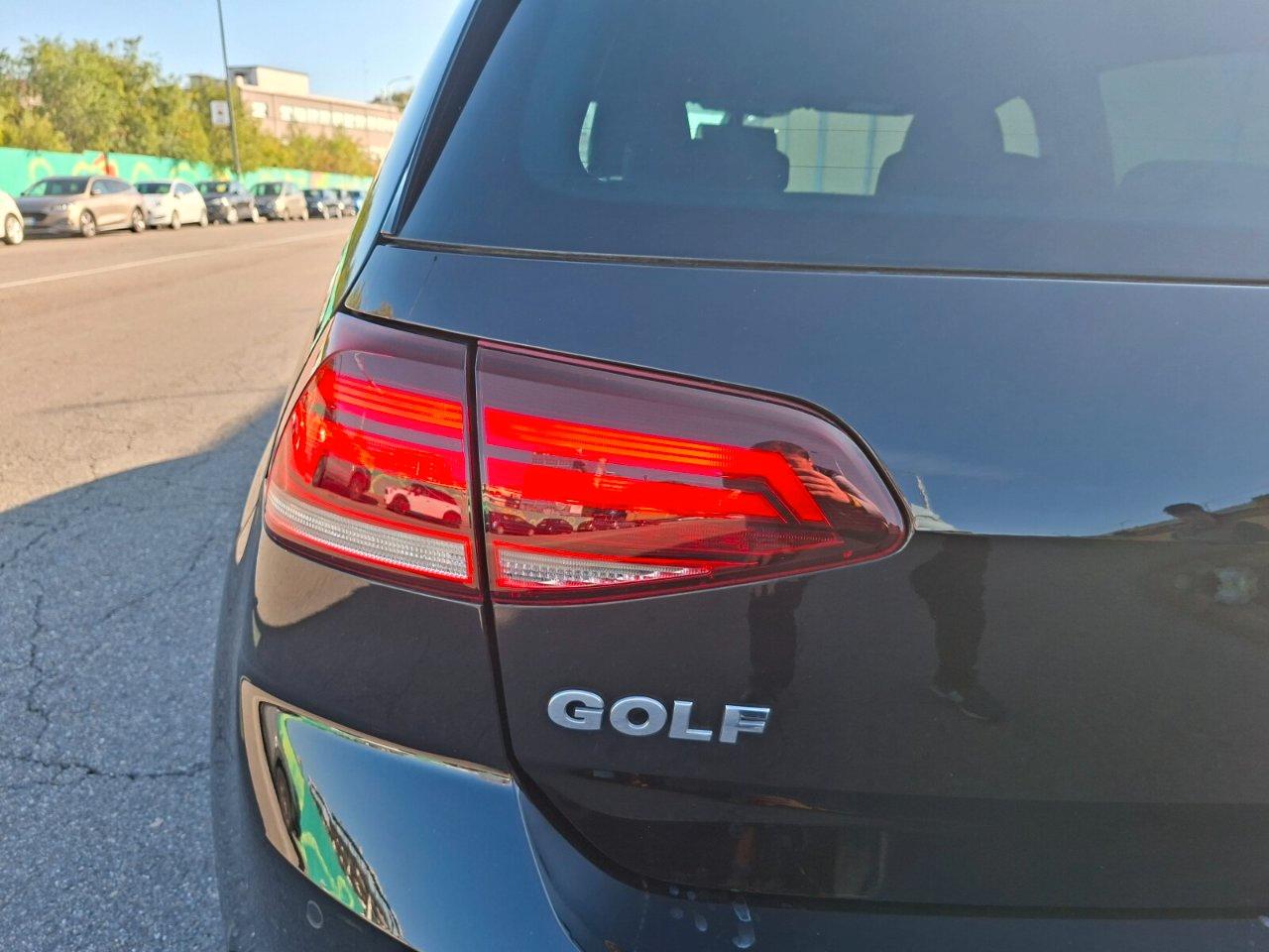 Volkswagen Golf 5 Porte Golf 5p 1.5 tsi Sport R-Line 150cv dsg
