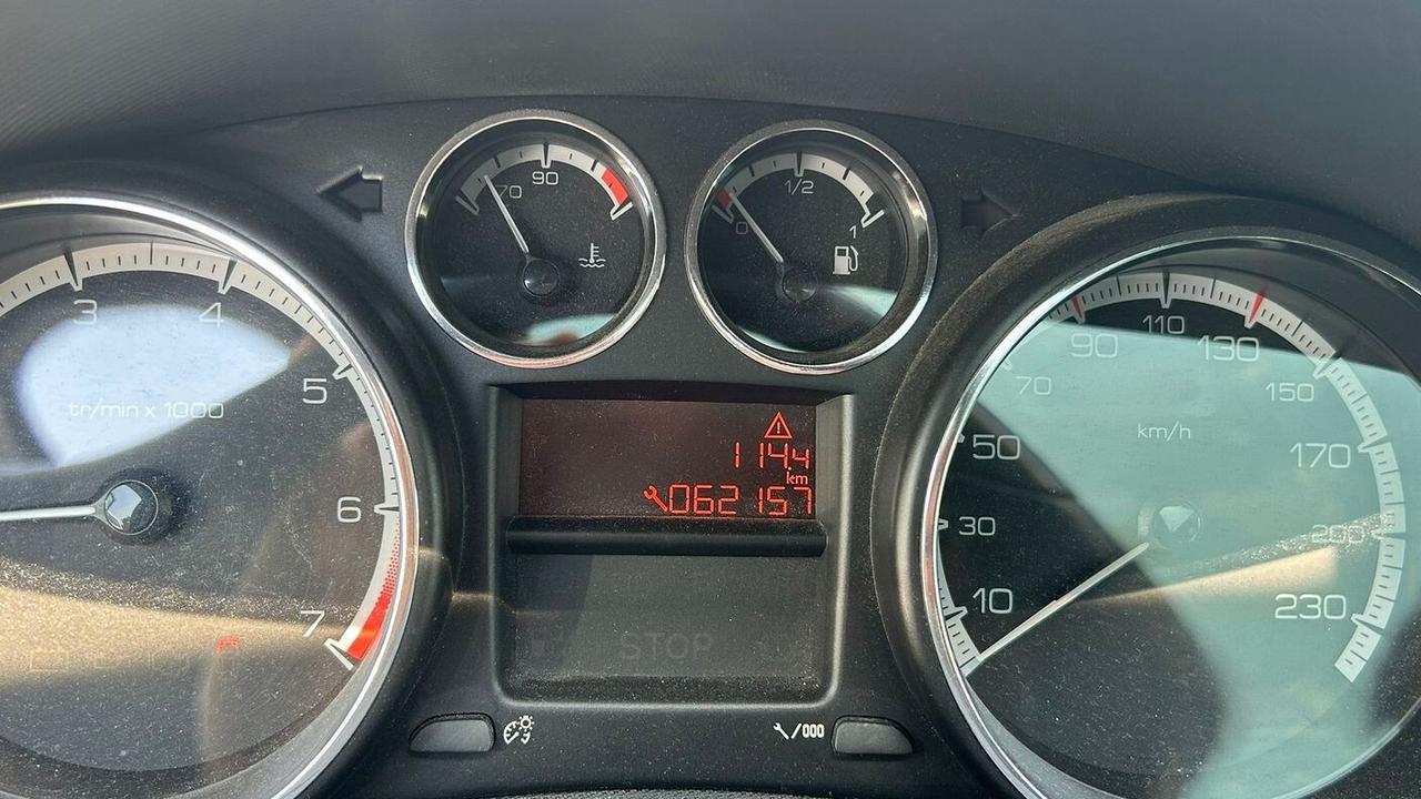 Peugeot 308 1.6 THP 156CV SW Ciel Sportium