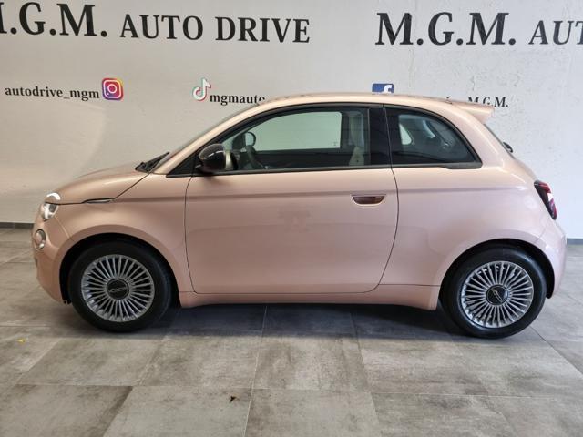 FIAT 500 Berlina Hybrid Icon