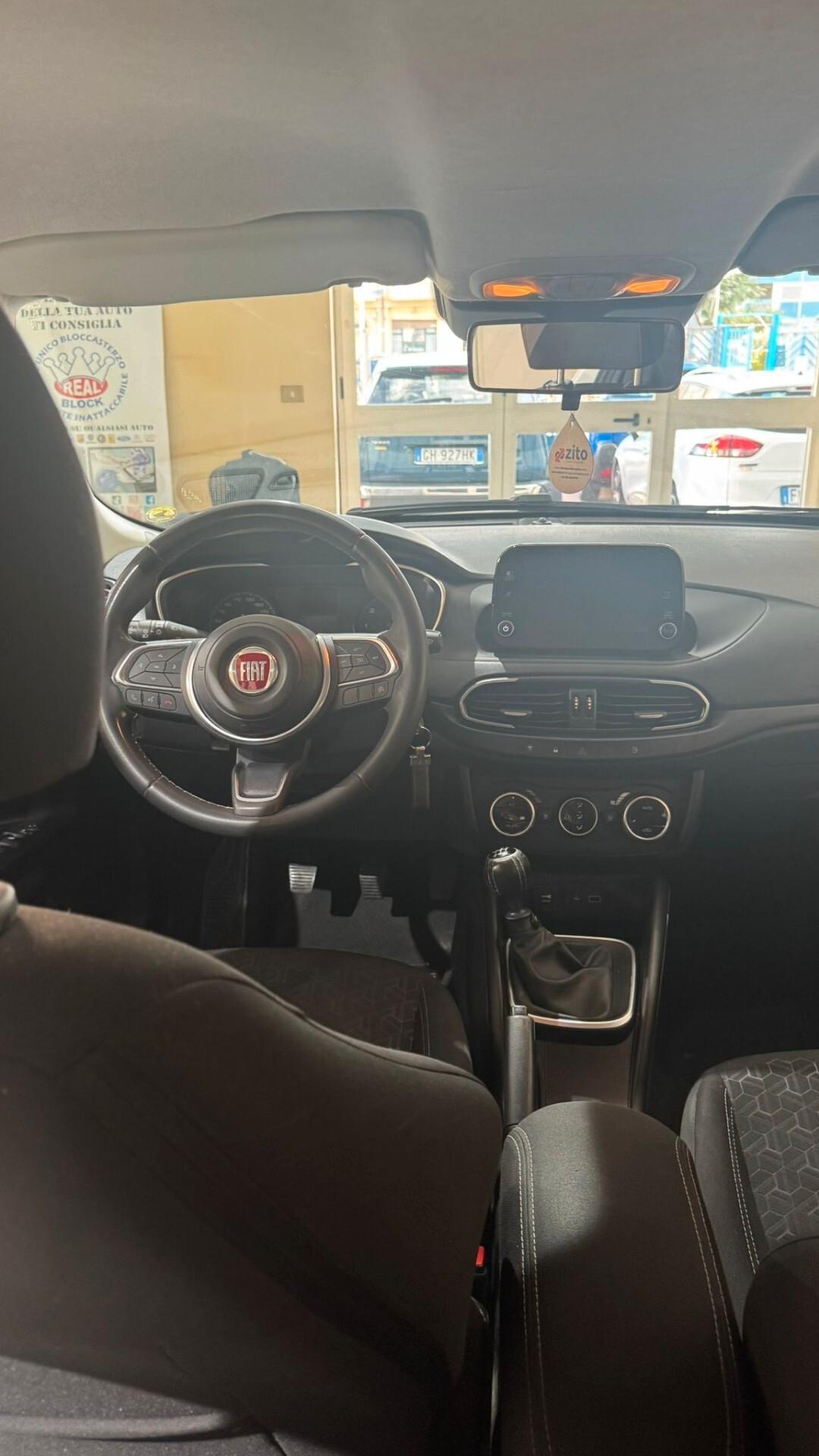 Fiat Tipo 1.6 Mjt S&S 5 porte City Cross