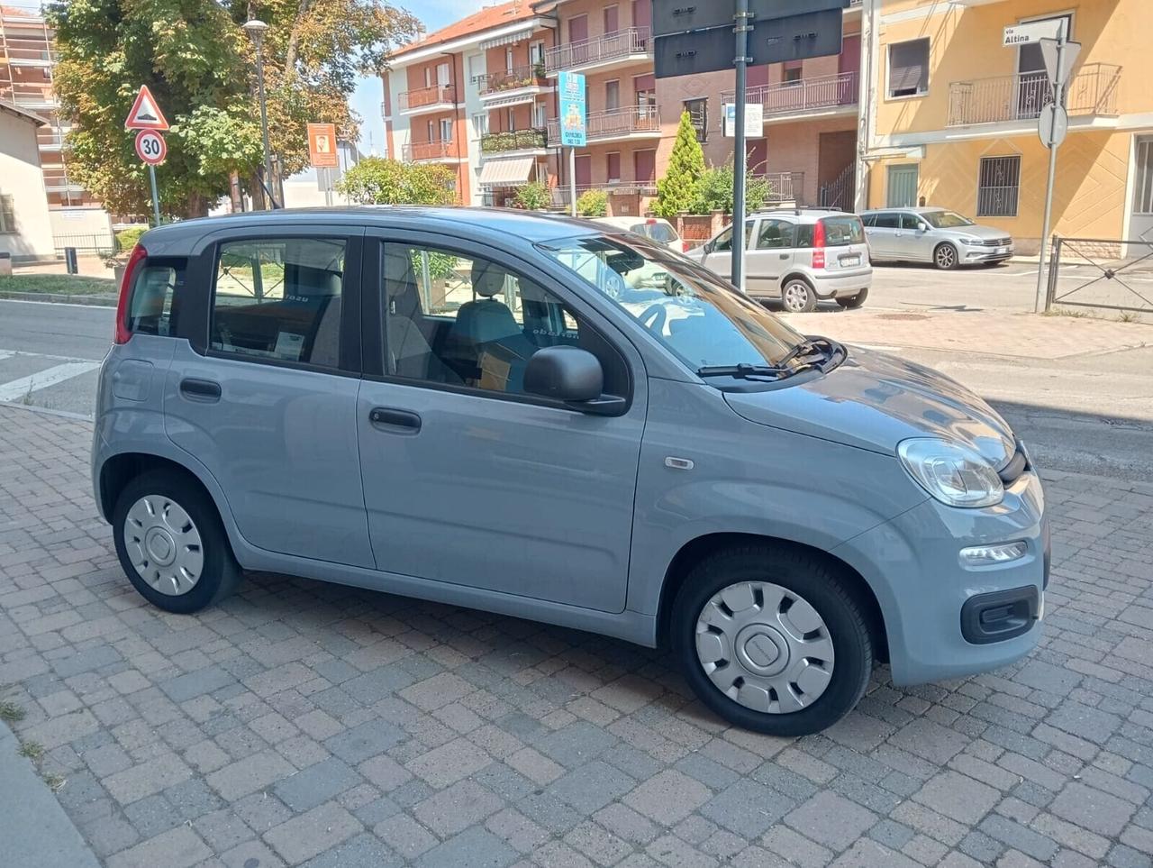 Fiat Panda 1.0 Hybrid EASY 70 CV