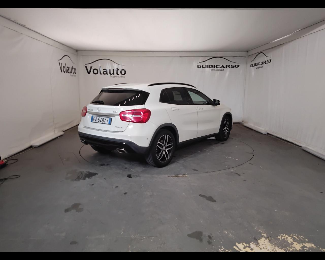 Mercedes-Benz GLA-X156 2014 - GLA 220 d (cdi) Sport 4matic 170cv auto