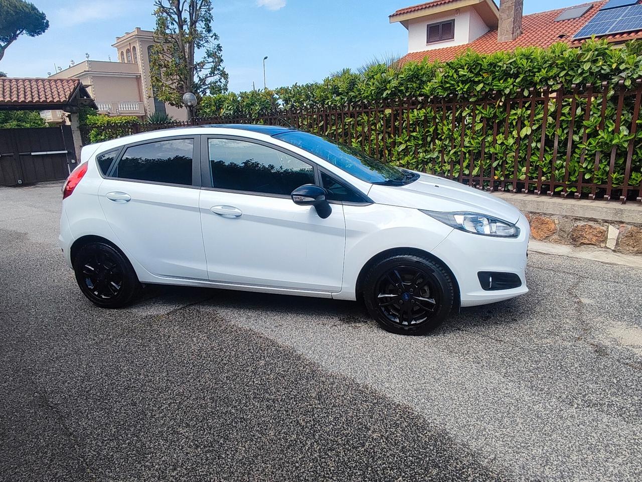 Ford Fiesta 1.0 100CV AUTOMATICA Black & White Edition
