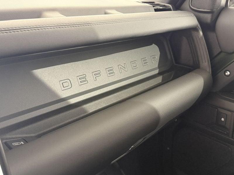Land Rover Defender D250 AWD Auto 110 X-Dynamic SE
