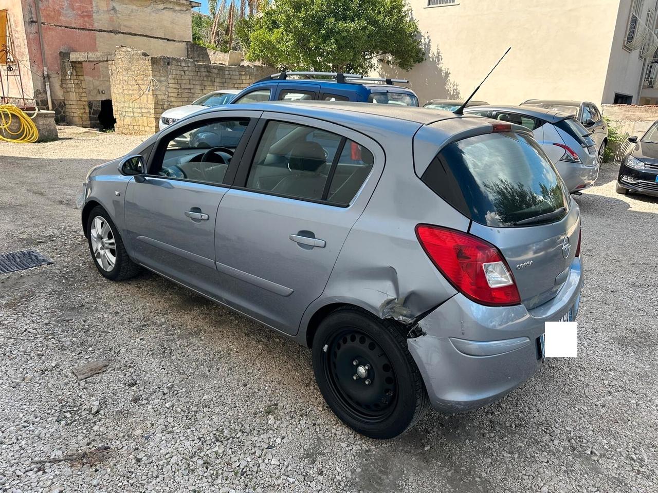 Opel Corsa 1.2 5 porte Cosmo-2007