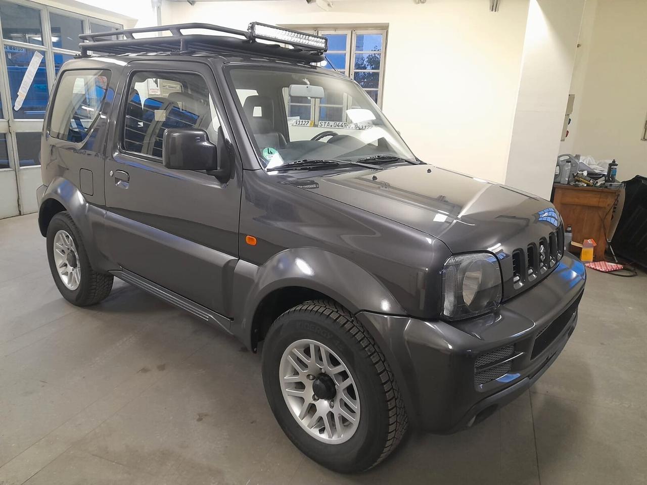 Suzuki Jimny 1.3i 16V cat 4WD