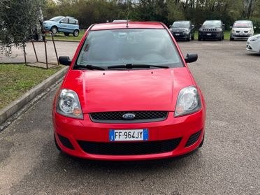 FORD FIESTA 1.4 16V 5p. Titanium
