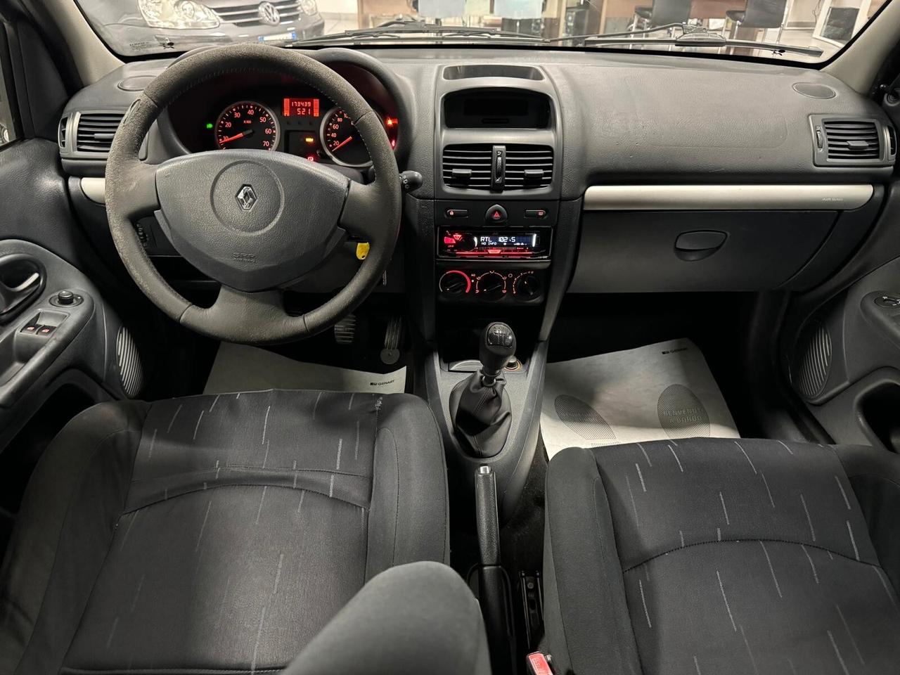 Renault Clio 1.2 BENZINA 5P NEOPATENTATI 2004