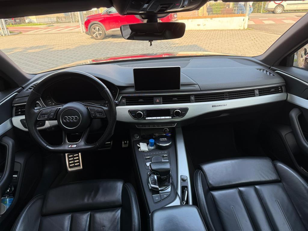Audi A4 2.0 TDI 190 CV ultra S tronic Business Sport quattro