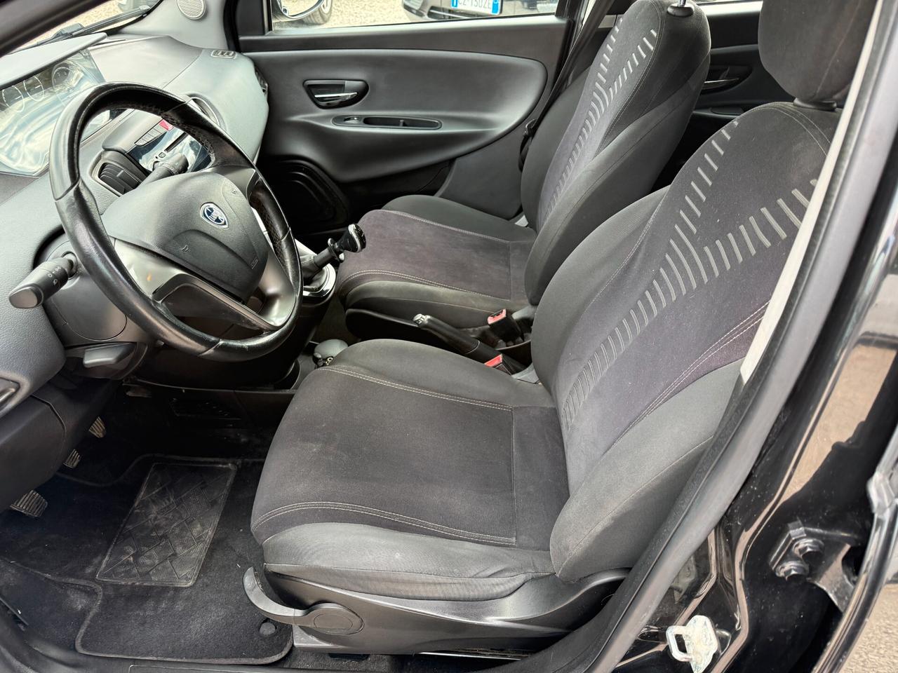 Lancia Ypsilon 1.2 69 CV GPL Ecochic Gold