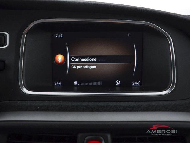 VOLVO V40 Cross Country D2 Geartronic Business - PER OPERATORI DEL SETTORE