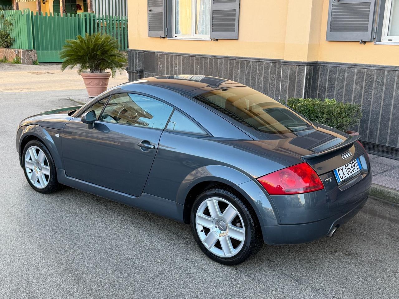 Audi tt 1,8 turbo benzina 179 cv full optional