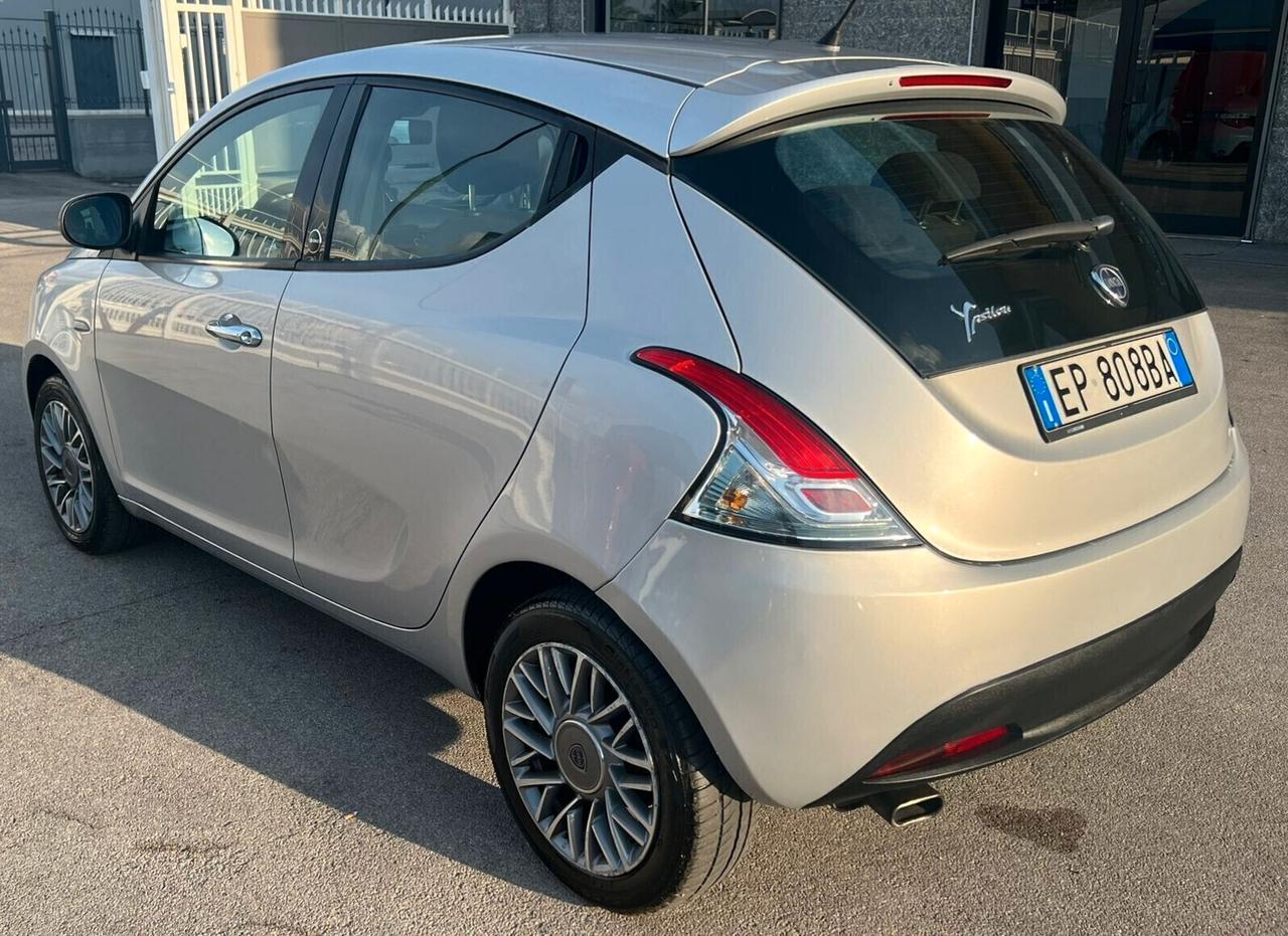 Lancia Ypsilon 1.2 69 CV 5 porte GPL Ecochic Gold