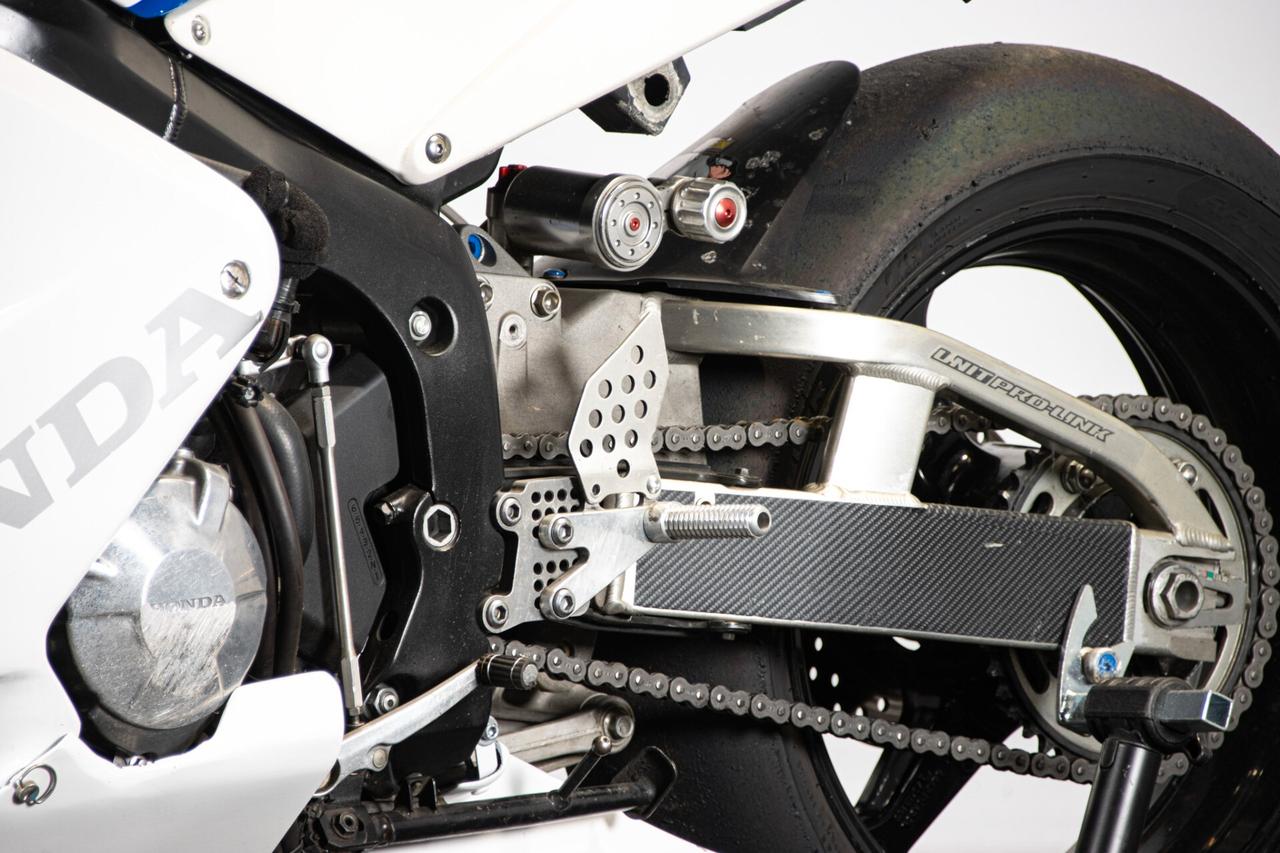 2004 HONDA CBR 600 RR RDS01559