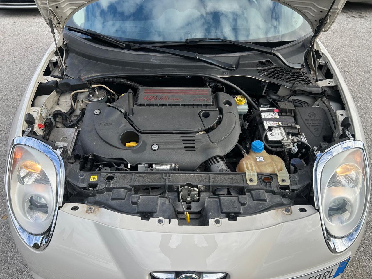 Alfa Romeo MiTo 1.6 JTDm 16V Distinctive Sport Pack