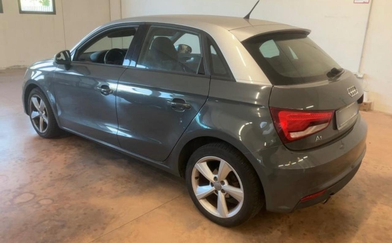 AUDI A1 Sportback 1.0 TFSI Metal Plus
