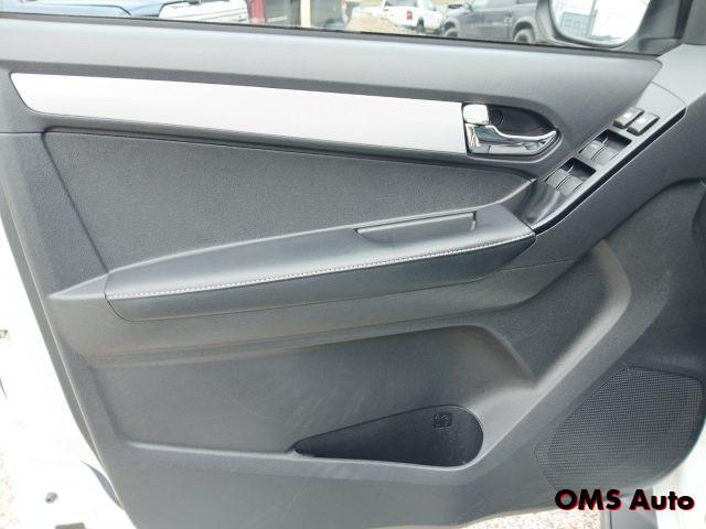 ISUZU D-Max 1.9 Crew Cab Quasar A/T 4WD N1